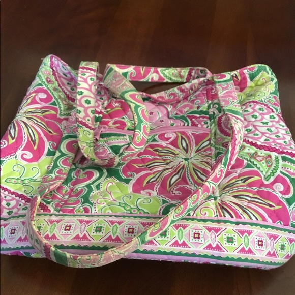 VERA BRADLEY - Picture 1 of 5